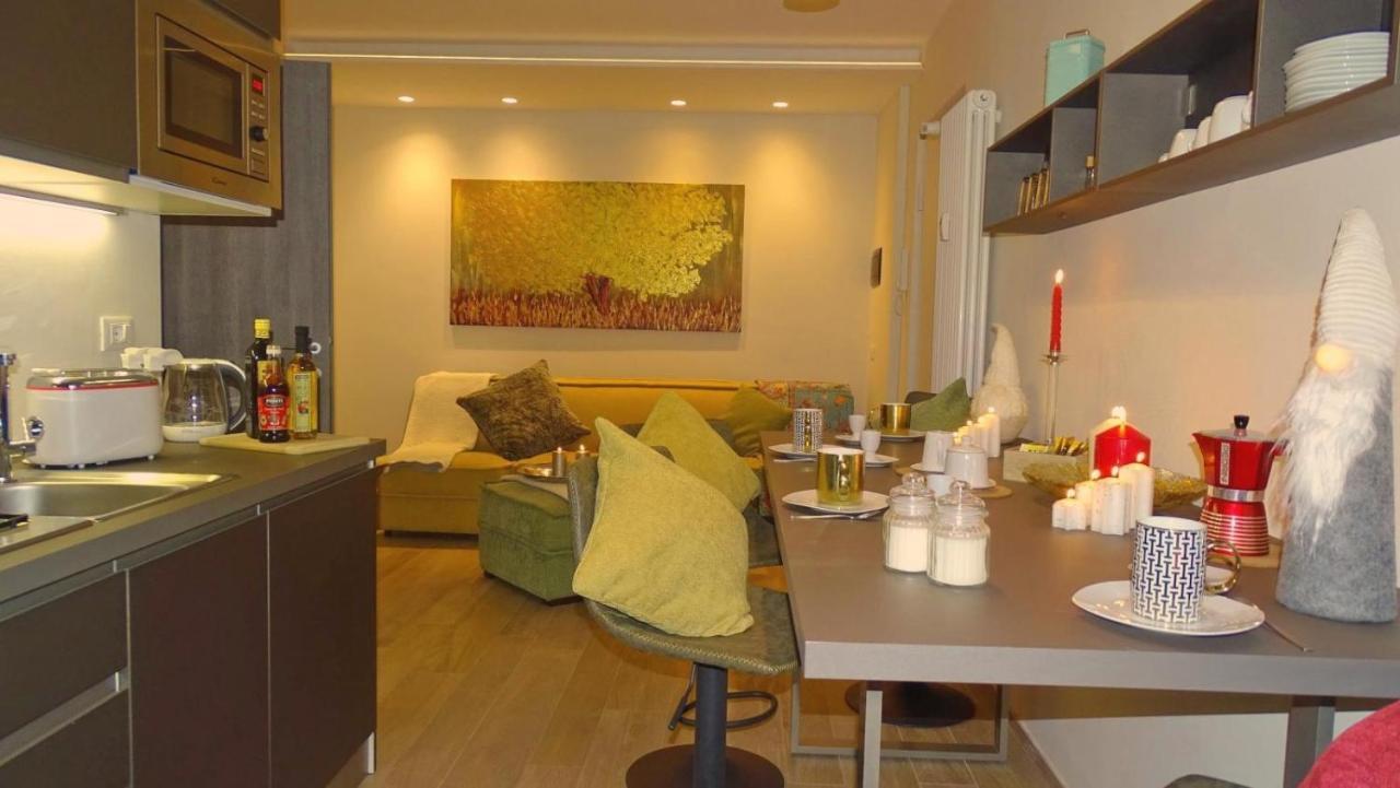 Blue Moon - Via Parigi Apartments أَويستا المظهر الخارجي الصورة