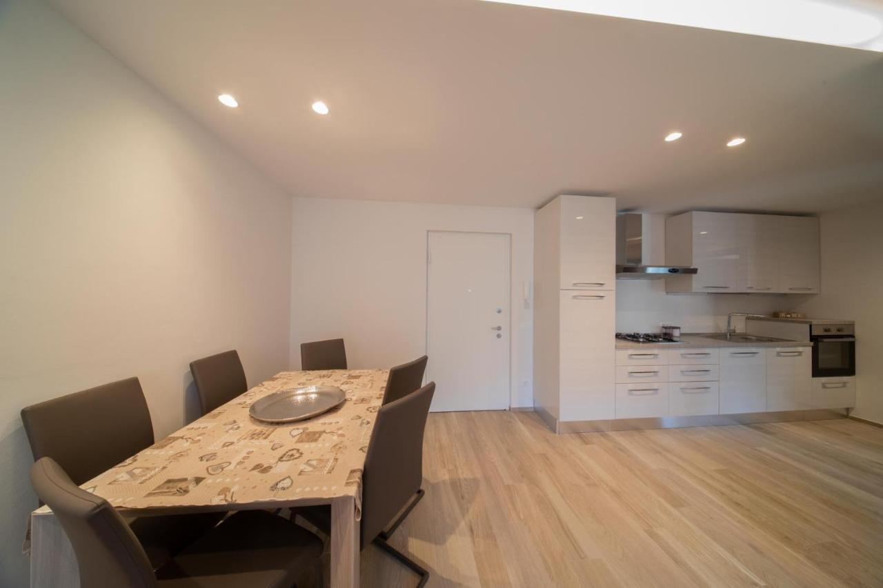 Blue Moon - Via Parigi Apartments أَويستا المظهر الخارجي الصورة